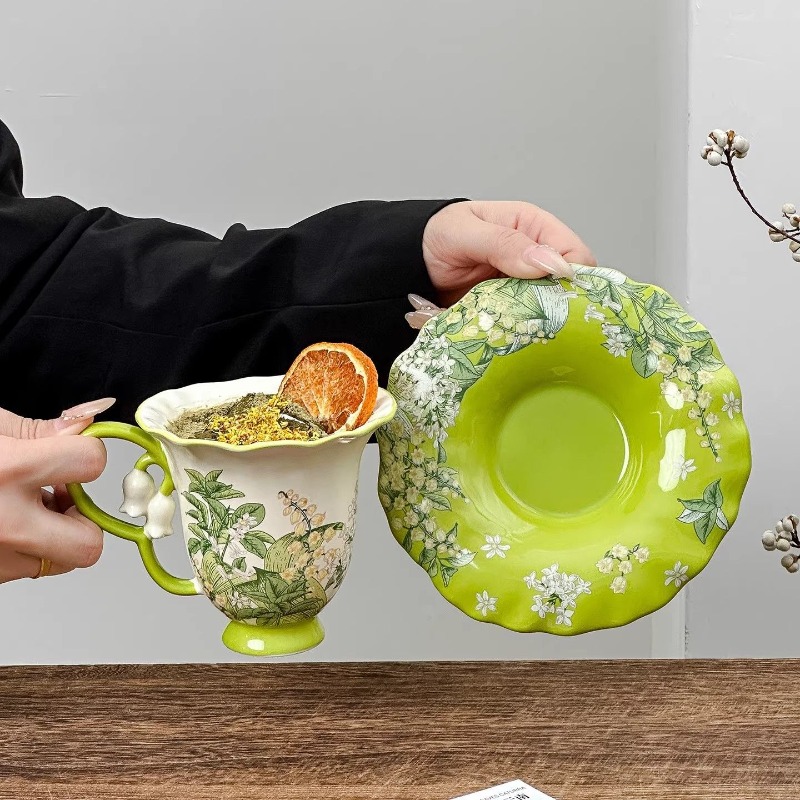 Lily of the valley blooming af - Tea Coffee Pot Set ulasan dan harga